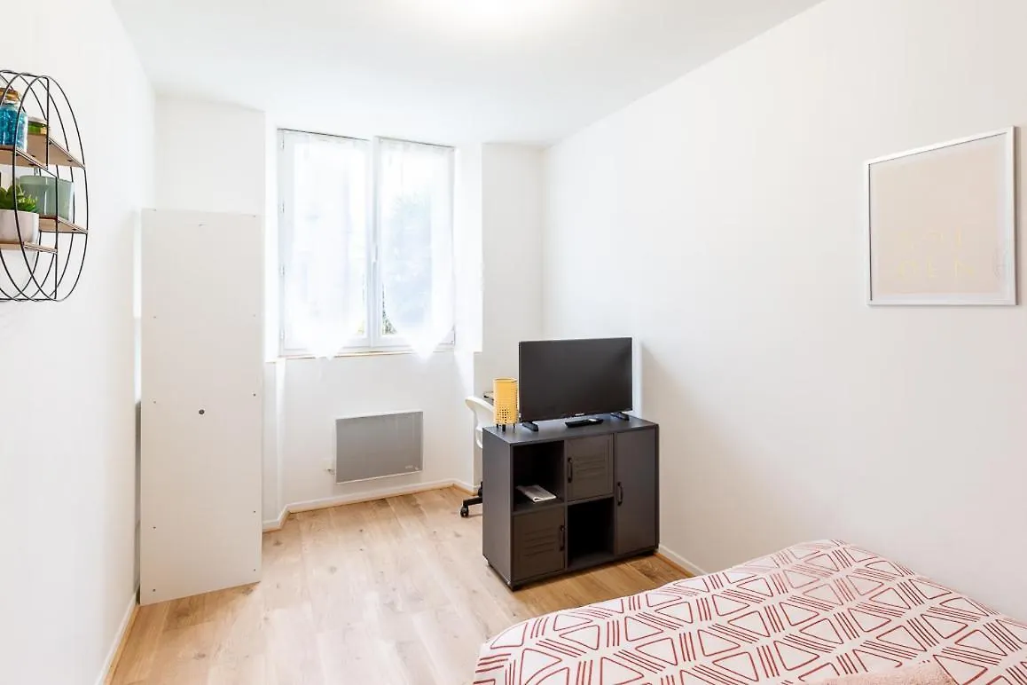 *Le Vallon* T1 Proche Centre Брест